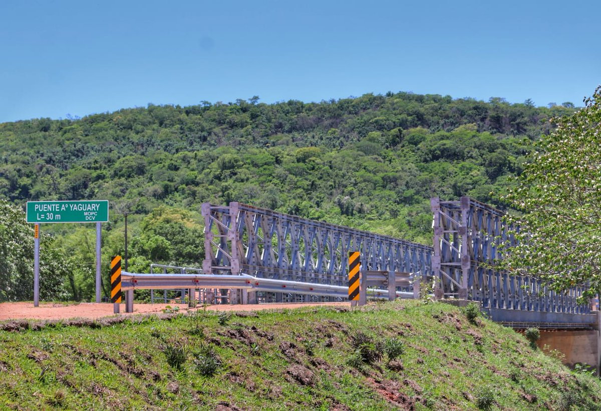 mopcparaguay's tweet photo. Con presencia del presidente @MaritoAbdo, el ministro @ArnoldoWiens y otras autoridades, habilitamos el nuevo puente de 30 metros lineales sobre el Arroyo Yaguary, que permite a la compañía Cerro Guy conectarse con otras comunidades vecinas como Barrerito y Caapucú. #Paraguarí https://t.co/SVgLhMEibS