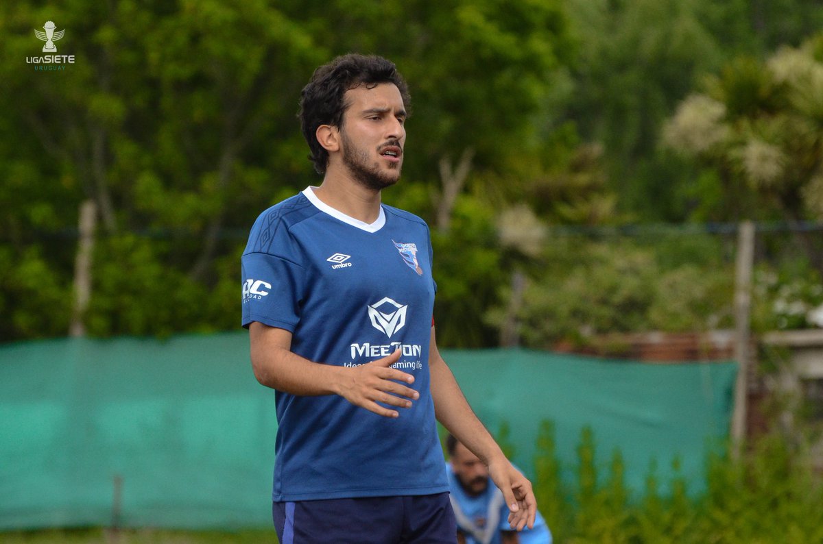 SpPostiglione's tweet photo. 🔸🔹 P o s t i  d e  Oro 🔹🔸
El pasado Domingo fue victoria vs VillaFarre y nos quedamos con el 1er Puesto de la clasificación a playoffs, ahora a esperar rival 💪🏼 
Con un gran hattrick de 🎩 @PabloCapeci y un excelente 👠 de🎯 @DiegoFlores09 conseguimos un 4️⃣x1️⃣ a favor. https://t.co/DMMMffv3OM