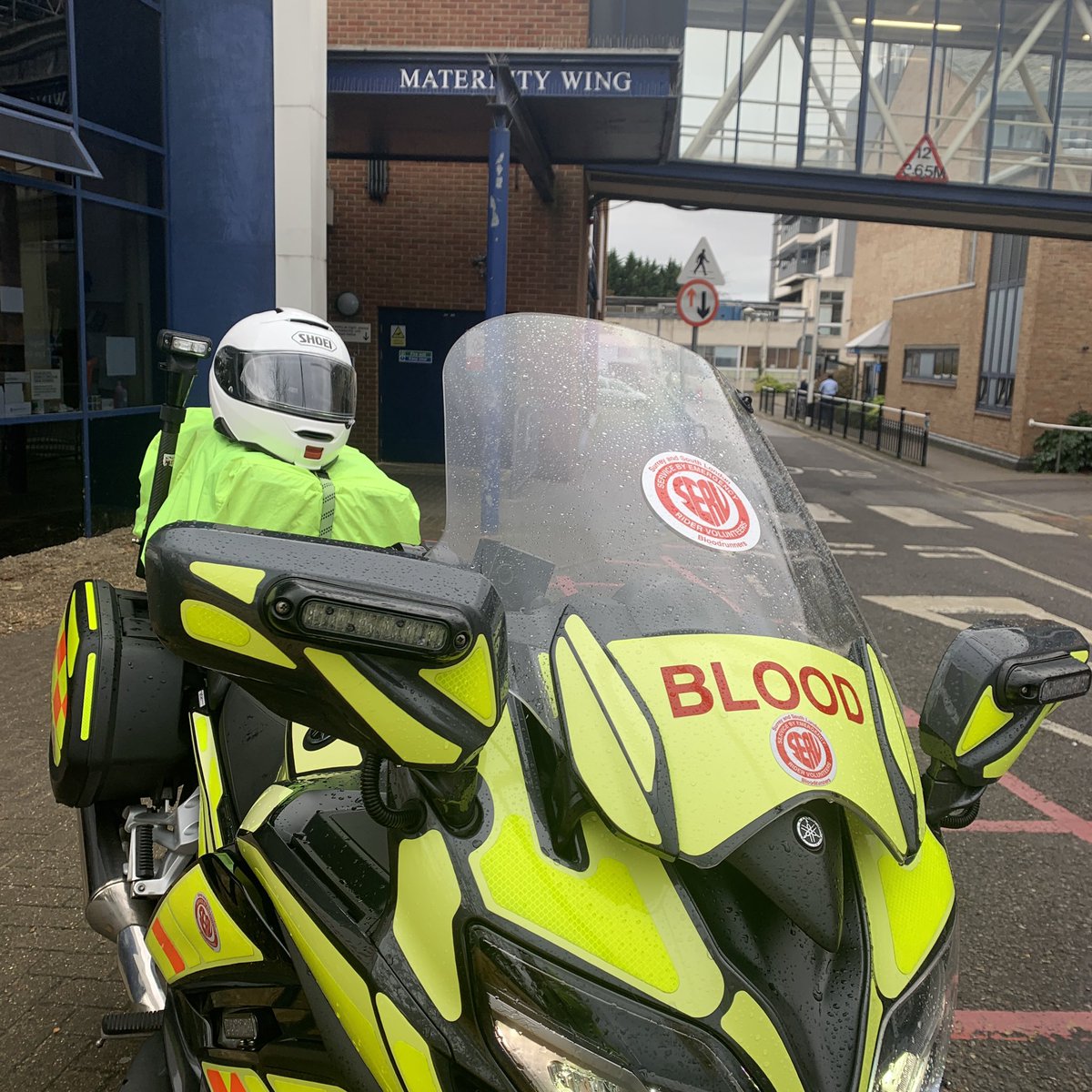 serv_sl's tweet photo. Big day out for Mary Ann. Two milk runs between @KingstonHospNHS NNU and @StGeorgesTrust NNU... and the chance to meet a new member of the feeding team at @KingstonHospNHS NNU. We already love working with Super Sarah 🦸🏻‍♀️... now we get to work with Legendary Laura 🦸🏼‍♀️as well 🥳🤩🥳 https://t.co/KPg2pKz1Fc