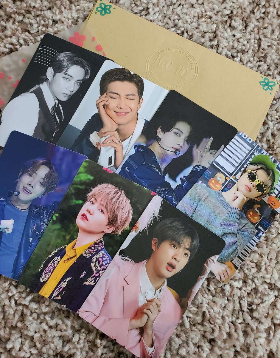 💫 - Worldwide BTS Giveaway -💫

💜 BTS Photocards

To enter:
- follow, retweet, and like

Ends in 24 hours! Good luck! 🥳💜 <a href="/BTS_twt/">방탄소년단</a>

GA proofs and shop info in next tweet 💜