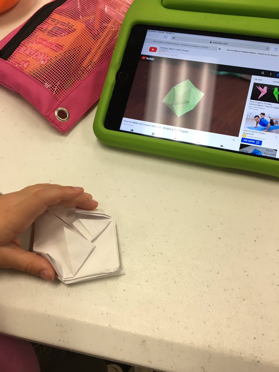 ACELibrarian1's tweet photo. We’re balloon crazy in the Haude library makerspace this week! Thanks to the Macy’s Parade and Balloons Over Broadway for the inspiration. #OrigamiBalloon #LibraryPromise @HaudeKISD @KleinLibraries #HaudeLibNov20 https://t.co/WHfUHImB38