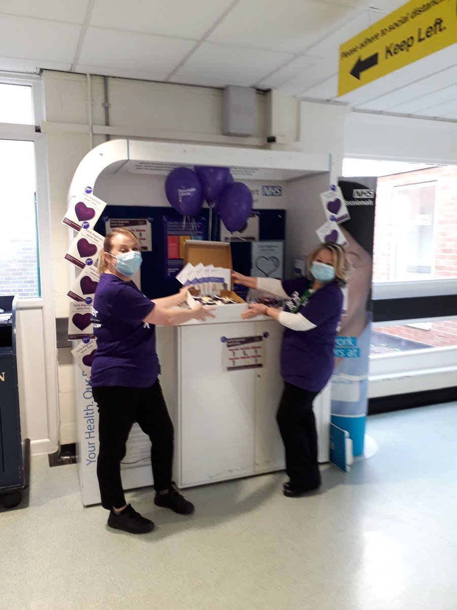 hpb_stockport's tweet image. #PancreaticCancerAwarenessMonth raising awareness with our @StockportNHS colleagues @GooderSteph @HayleyMarieCat1 @GastroNW @PancreaticCanUK @Vicconruth