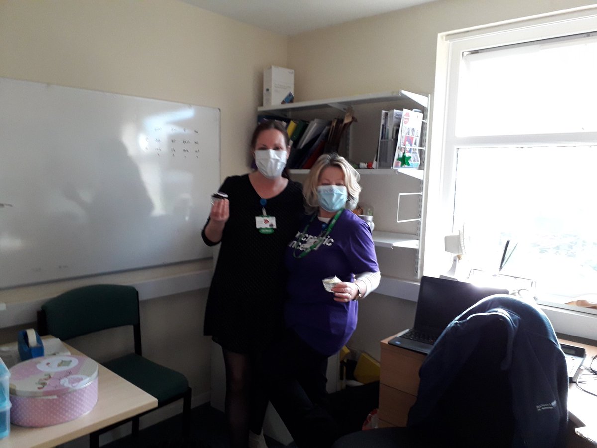 hpb_stockport's tweet image. #PancreaticCancerAwarenessMonth raising awareness throughout @StockportNHS with our colleagues 💜 @HayleyMarieCat1 @GooderSteph @GastroNW @PancreaticCanUK @Vicconruth