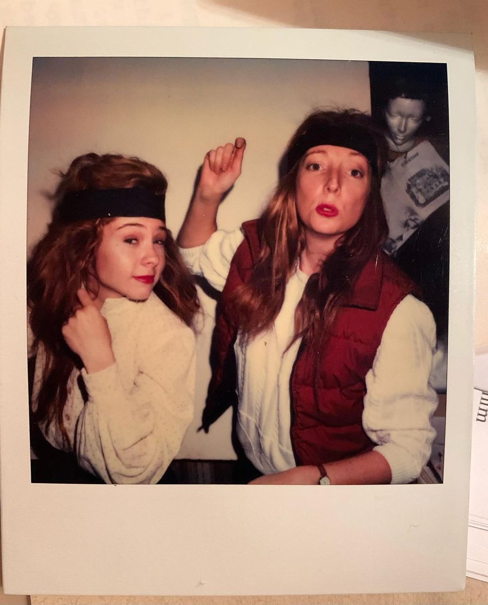 marksman_888's tweet photo. Megan and Lina in 80s 🥰🥰 #meganfollows #lindapreston #aogg #reign https://t.co/jlk9VBxVno