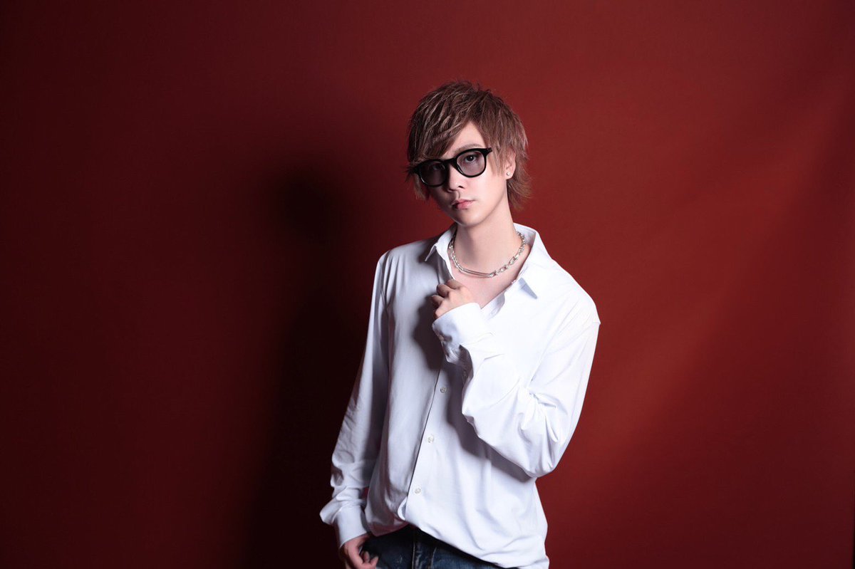 ClubIsm's tweet photo. 11/19
No.1 ラストソング
椎名亮介 副主任🥳🏆

本日もたくさんのご指名ご来店誠にありがとうございました🙏🏻

明日も通常通り20時オープンとなっておりますので、沢山のご指名ご来店を心よりお待ちしております💁🏻‍♂️

#グラミーグループ
#椎名悠介
#ホストル求人 https://t.co/MN3qx2vYUG