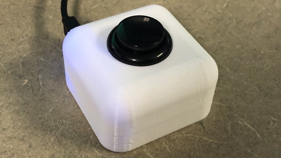 arduino's tweet photo. Quickly mute and unmute yourself on @MicrosoftTeams calls with the press of a button: https://t.co/TwSGgnCuzw https://t.co/uUFRQgiTrE