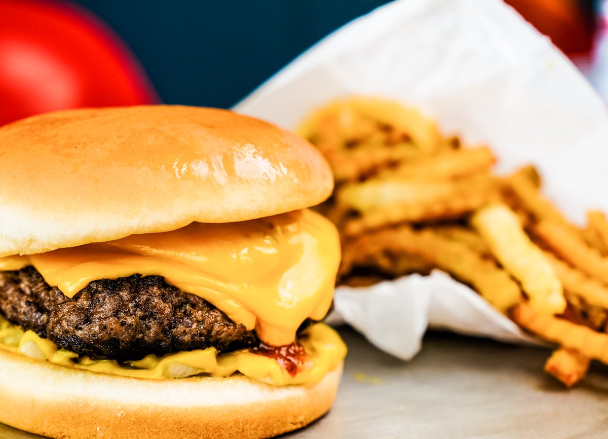Cheese, cheese tell me now🎵 🎵Is it lunch time? 🍔#mightyfineburgers