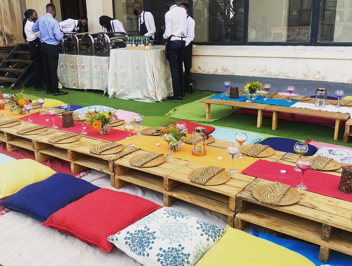 tshepisoman's tweet photo. #ChuckChilli representing at the launch of @brownsense.africa where you can buy your fave chillies and many other cool products made by brownies!! #bewarethekick https://t.co/Ttdq5pIkOq