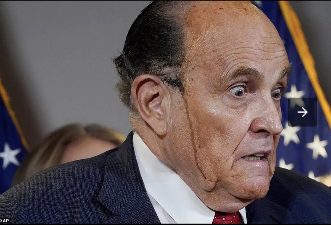 TotalSeasons's tweet image. .@RudyGiuliani Rudy, you better damn well tell everyone you didn’t get that creosote here! 

Four Seasons creosote: dry to the touch in 30 minutes!