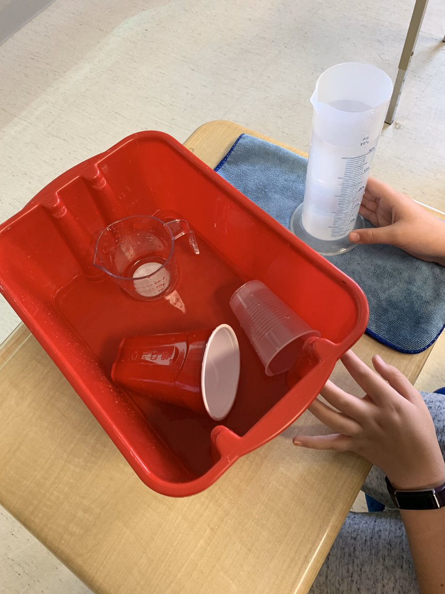 EmilyHelgerman's tweet photo. Lots of learning about capacity happening in grade 5!! https://t.co/lDZcokbJ2X