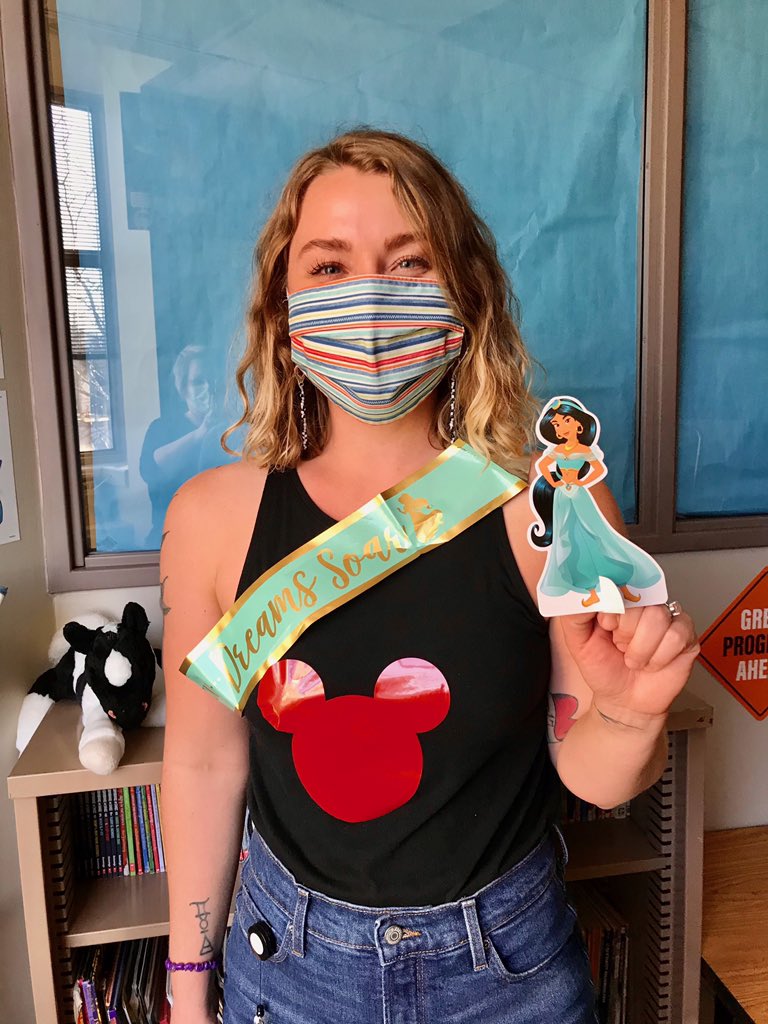 SCHLCEO13's tweet photo. Today is Princess Day at Skinner and we tried the Caller Number....each hour! Here is our sixth winner the 2nd caller at 2:00pm Miss Swanson’s 4th grade kiddos knew that Jasmine’s quote/saying is “Let Your Dreams Soar.”#makesomeonesmile https://t.co/GcIwJAwm5g