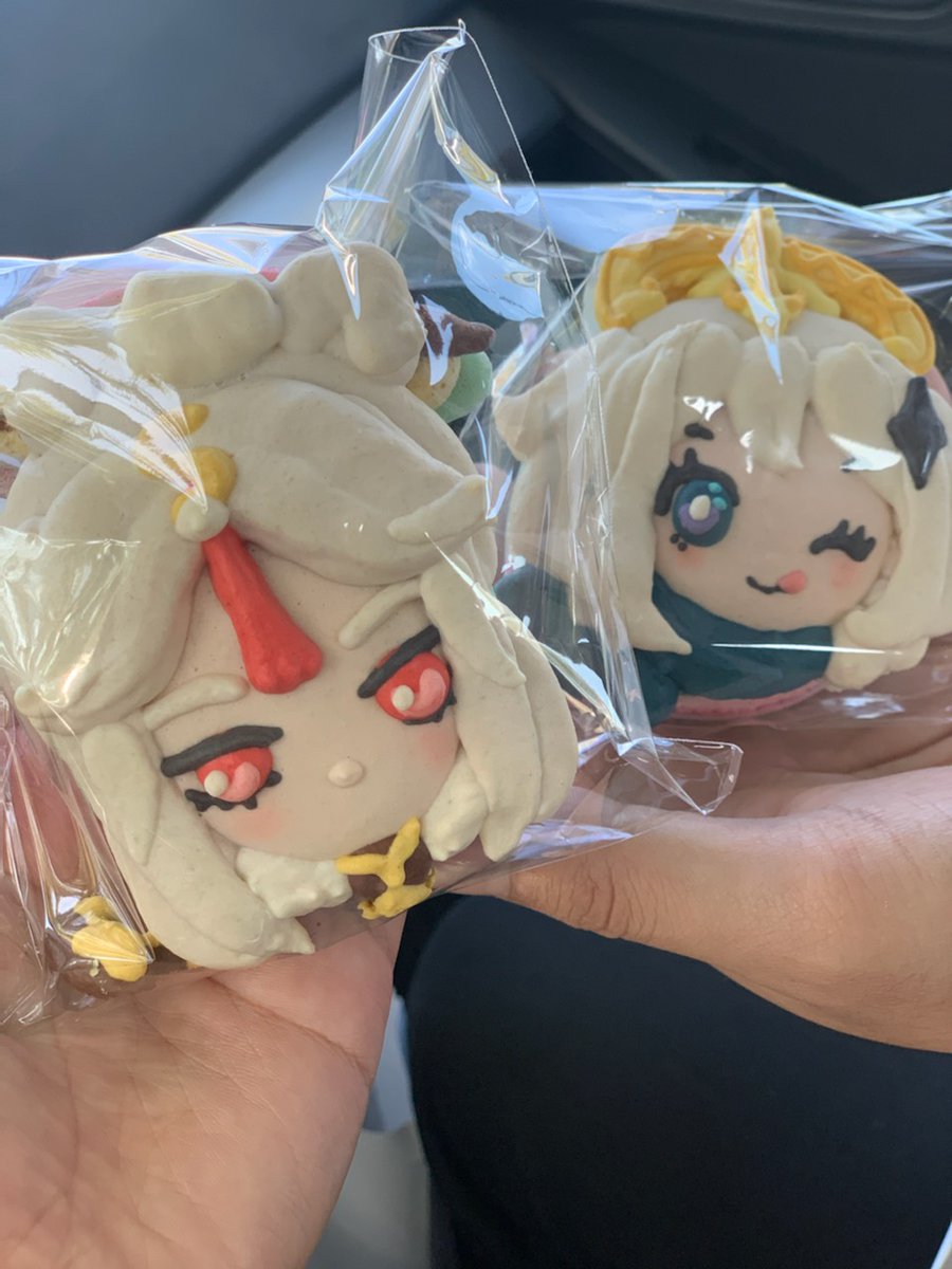 Kitasean On Twitter Yes It Is Emergency Food Found These Cute Genshin Impact Macaroons Of Ningguang And Paimon Genshinimpact