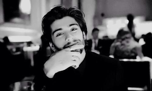 Harry and Zayn as eachother a very powerful thread 