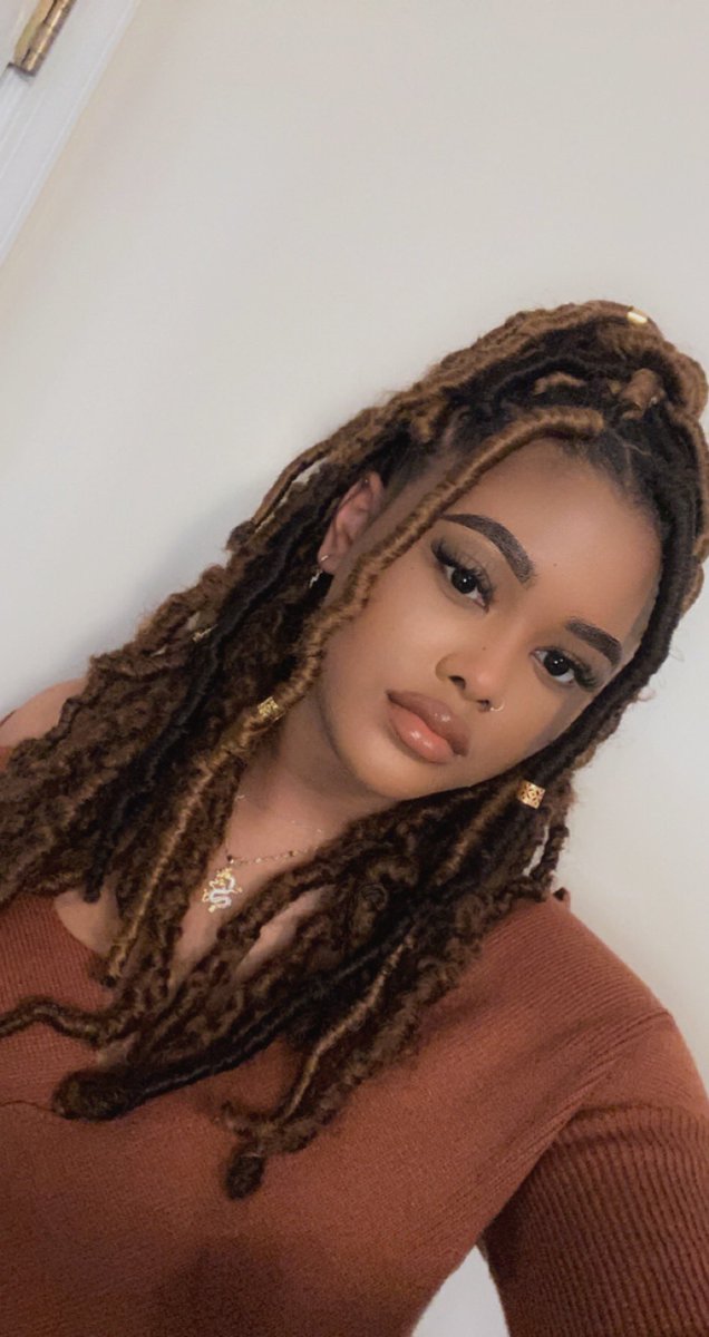 Itsmyraye's tweet photo. Year 22✨ https://t.co/1pLToyLMUs