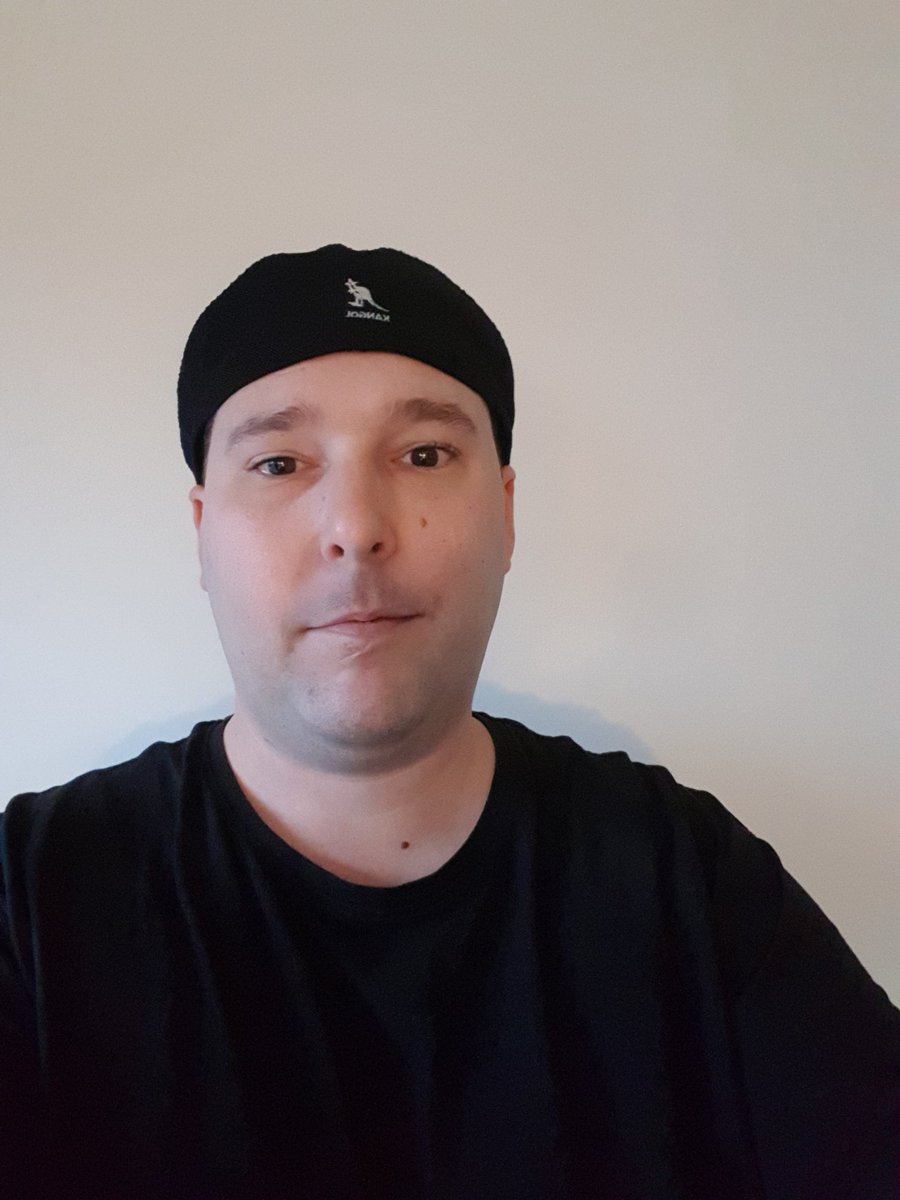kas83death's tweet photo. 100 followers on twitter ! So Happy
#folllowme #kas83 #kas83death #Twitterversary https://t.co/WTI4fFMueY