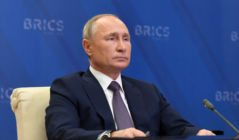 Владимир Путин отметил значимость Платформы энергетических исследований #БРИКС. Читать далее: bit.ly/2HkfUVK