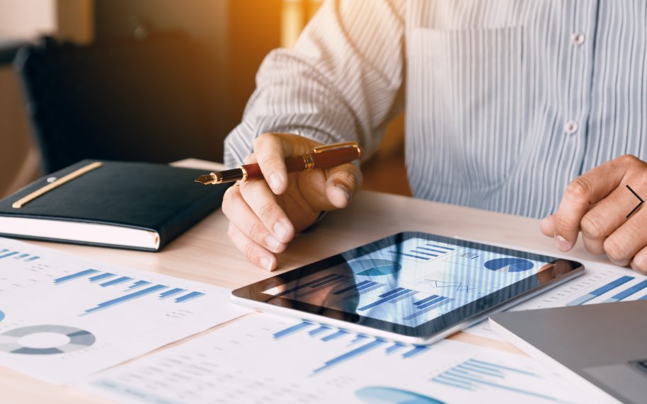 M_Bernard_CTO's tweet photo. The economic distress caused by #COVID19 is likely to accelerate the implementation of #ecompliance requirements in the #EU. @pboerhof explains more in @TaxNotes: https://t.co/8GcEi6uo1l https://t.co/hAgg0y6DKr