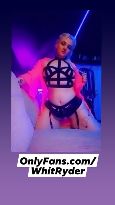 Is there a #GoFundMe for Boob Jobs? I'd say I'm #AskingForAFriend but I'm CLEARLY asking for me.  😂😭👌<a href="/tag/gofundme"class="tags">#GoFundMe</a><a href="/tag/sugar"class="tags"><span>#sugar</span></a><a href="/tag/freethenippple"class="tags"><span>#freethenippple</span></a><a href="/tag/thursdayvibes"class="tags"><span>#thursdayvibes</span></a><a href="/tag/sendhelp"class="tags"><span>#sendhelp</span></a>