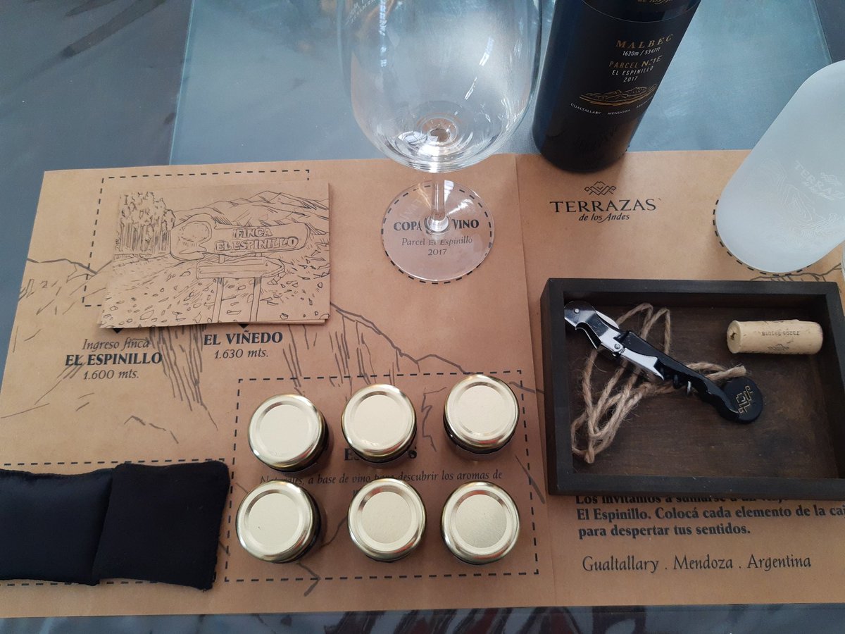 fedelancia's tweet photo. Nueva etiqueta. Gran vino 👇🏽
Parcel El Espinillo N° 1 Malbec 2017, la nueva etiqueta que se incorpora a la línea de vinos de parcela de alta gama Terrazas de los Andes Parcel Malbec. Ha sido reconocido con 99 puntos del prestigioso crítico @JamesSuckling y 95 de @timatkin. https://t.co/I0IeBkz5dP