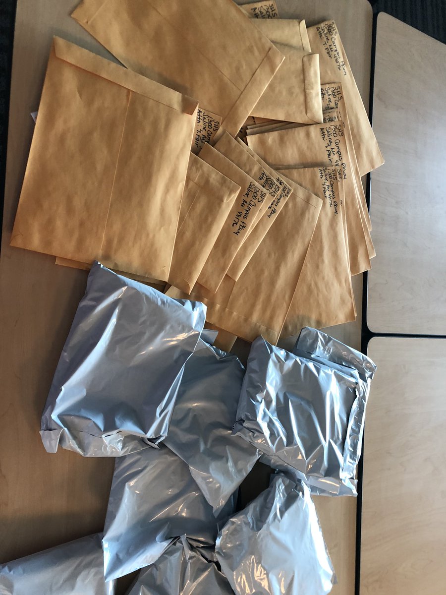 SHSConnecting's tweet photo. Connecting students created  surprise packages for some friends. Spreading joy and keeping connected ❤️ #checkthemail  @SalineHS @SalineSchools @J_Renaissance https://t.co/eh6Y7sMsO9
