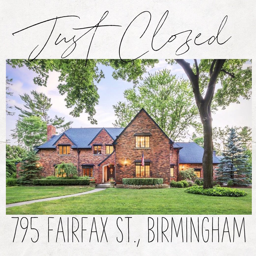 LucineTarman's tweet photo. 🔑🔑 JUST CLOSED! 🔑🔑
795 FAIRFAX STREET, BIRMINGHAM
.
Congratulations to our Buyers on their BEAUTIFUL new home in Birmingham! We wish you nothing but joy and happy memories for years to come. 🏡🖤
.
.

Looking to buy or sell?! Let’s chat about it. 
.
📲 248-275-8944 https://t.co/3EJEaKMIKe