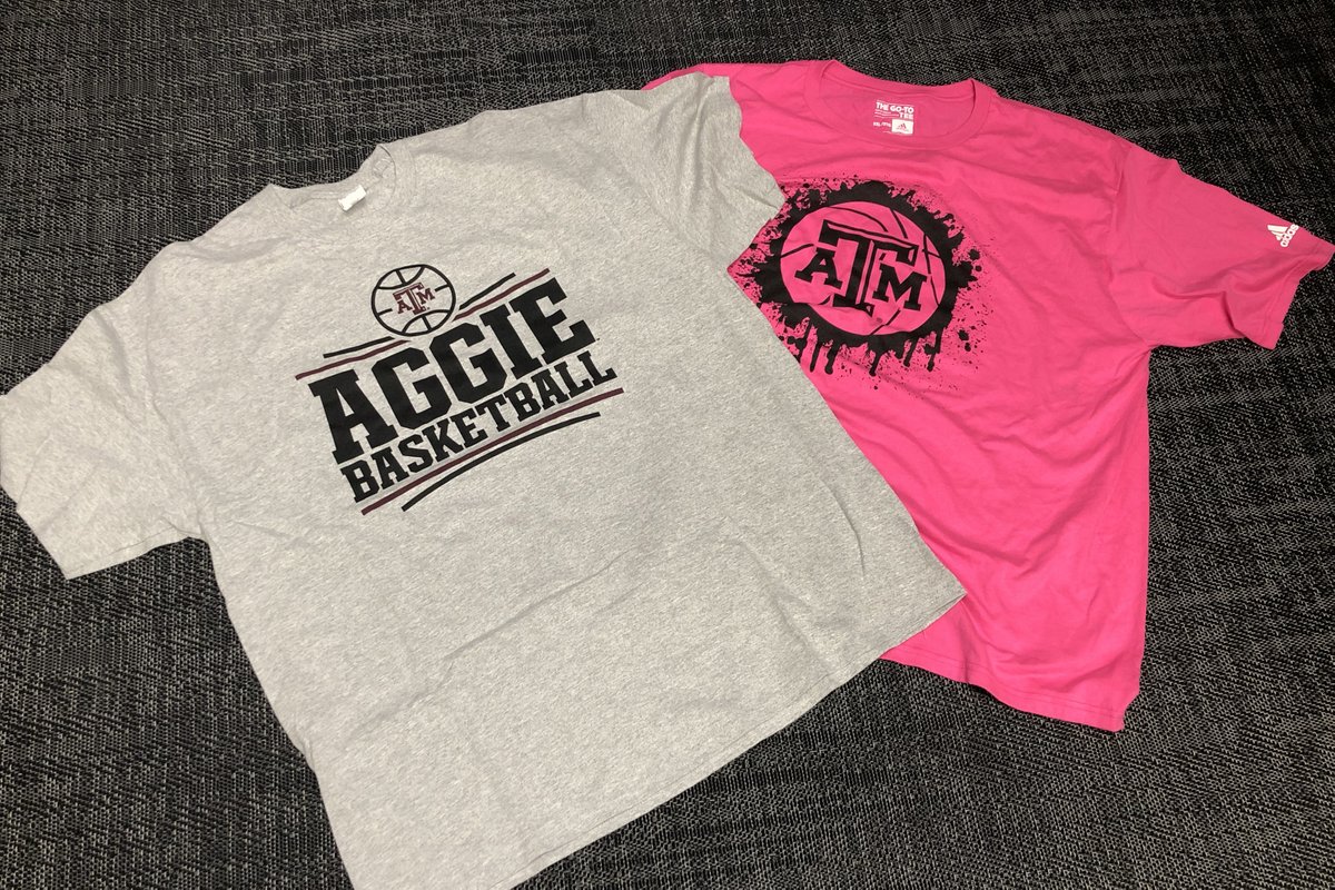 AggieWBB's tweet photo. 'Tis giving season 😬 

RETWEET for a chance to win this pair of Adult 2XL t-shirts! 

#GigEm https://t.co/OVIagsrqXP