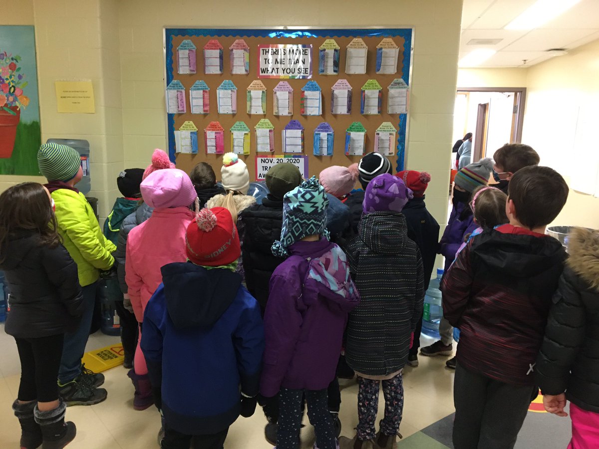 treenkwe's tweet image. There’s more to me than what you see. ❤️🧡💛💚💙💜
#TransAwarenessWeek2020 #seewhatiamlearning #proudteacher @HRCE_NS @Kingswood2