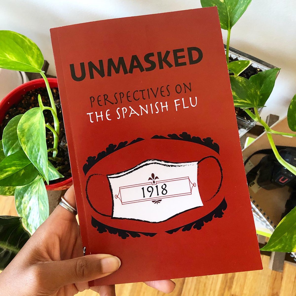 PublishingRead's tweet photo. Unmasked: Perspectives on the Spanish Flu now available.

Visit https://t.co/EzMJ3EmwAe to purchase!

#anthology #books #english #1918pandemic #spanishflu #1918flu https://t.co/JmsH8fE24L