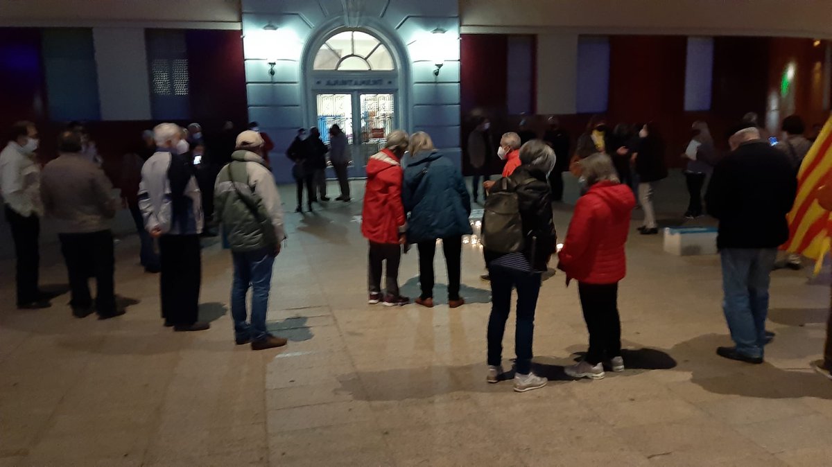 ANC_GRAMENET's tweet photo. Avui acte de suport al nostre company de @ANC_GRAMENET #PepPalacio encausat per una acció del #Tsunami ara fa un any! #Gramenet està al teu costat! #Prourepressió #Noestassol #xarxaindependència https://t.co/xJpFxg0wQq