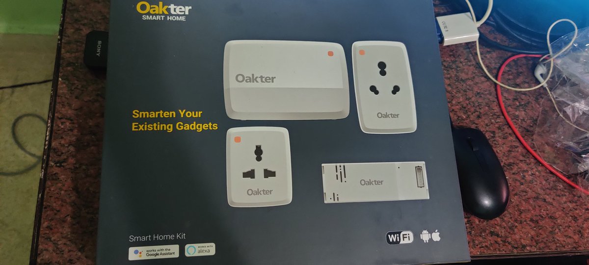 SOFTKRISHNAN's tweet image. Oakter Smart Home the new smart home kit 
Purchased it to bring Smartness in the Home appliances. :)

Taken for testing tonight.   Madness  at its peak. :)

#RKthoughts