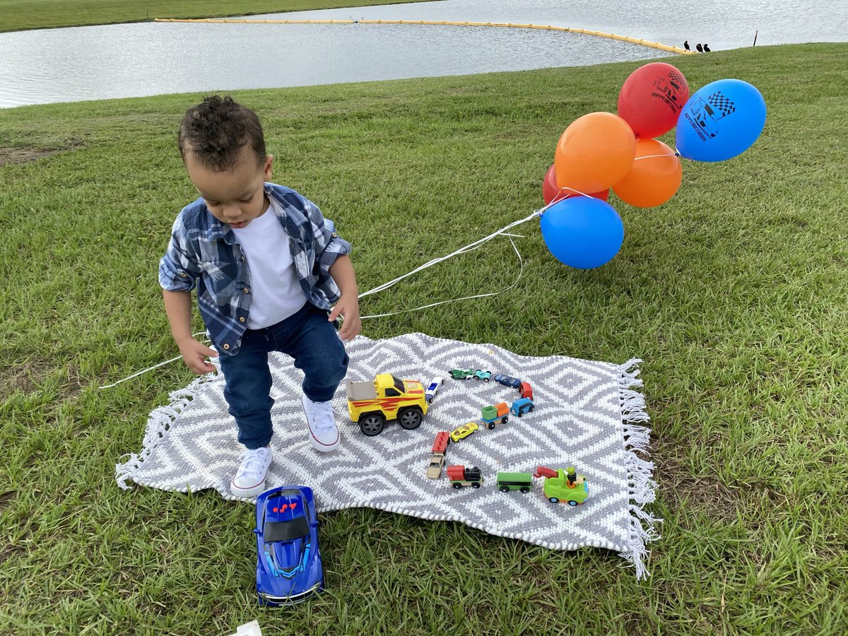 Mayrely_Rojas's tweet photo. Feliz cumpleaños amor de mi vida que Dios me lo proteja siempre 💙😍 #BabyEan #twofast #twocool @Enrique_Rojas1 https://t.co/Vask8BvzjA