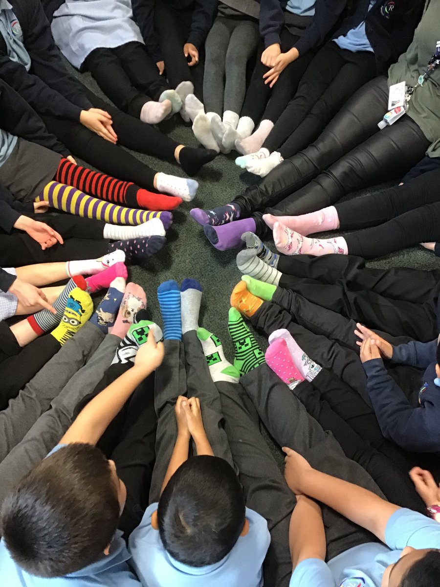 3KL has shown the support for  #AntiBullyingWeek . Check out our crazy #oddsocks combinations 👍