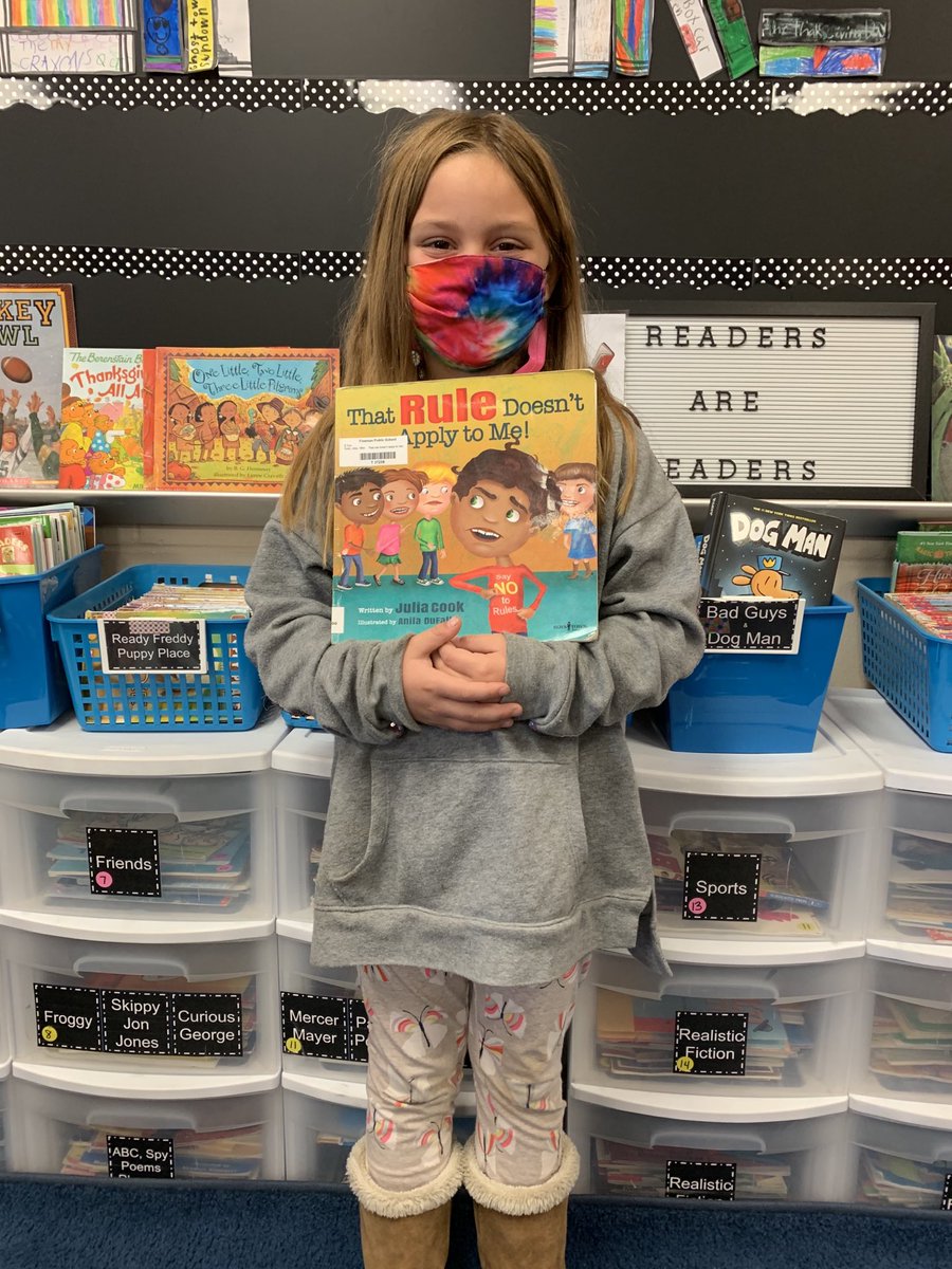 MsNiles2's tweet photo. My only book commercial today.  She was amazing!! ❤️📚. #freemanfalcons https://t.co/m02jrz3WRg