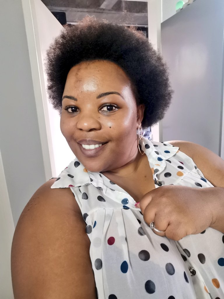 PCLouw's tweet photo. @lebomashile Sobbing! 😂😂😂 https://t.co/csT54rnCOE