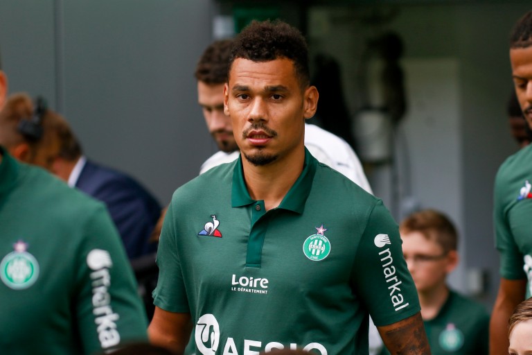 14. Timothée Kolodziejczak, footballeur. Saint-Étienne. 0 sélection. 2 Ligue Europa.Défenseur polyvalent (DC/DG), il a un beau CV en Europe (Lyon, Nice, Séville, Gladbach, Saint-Étienne). Moins en Amérique Latine où il n’a joué que 8 matches pour les Tigres.