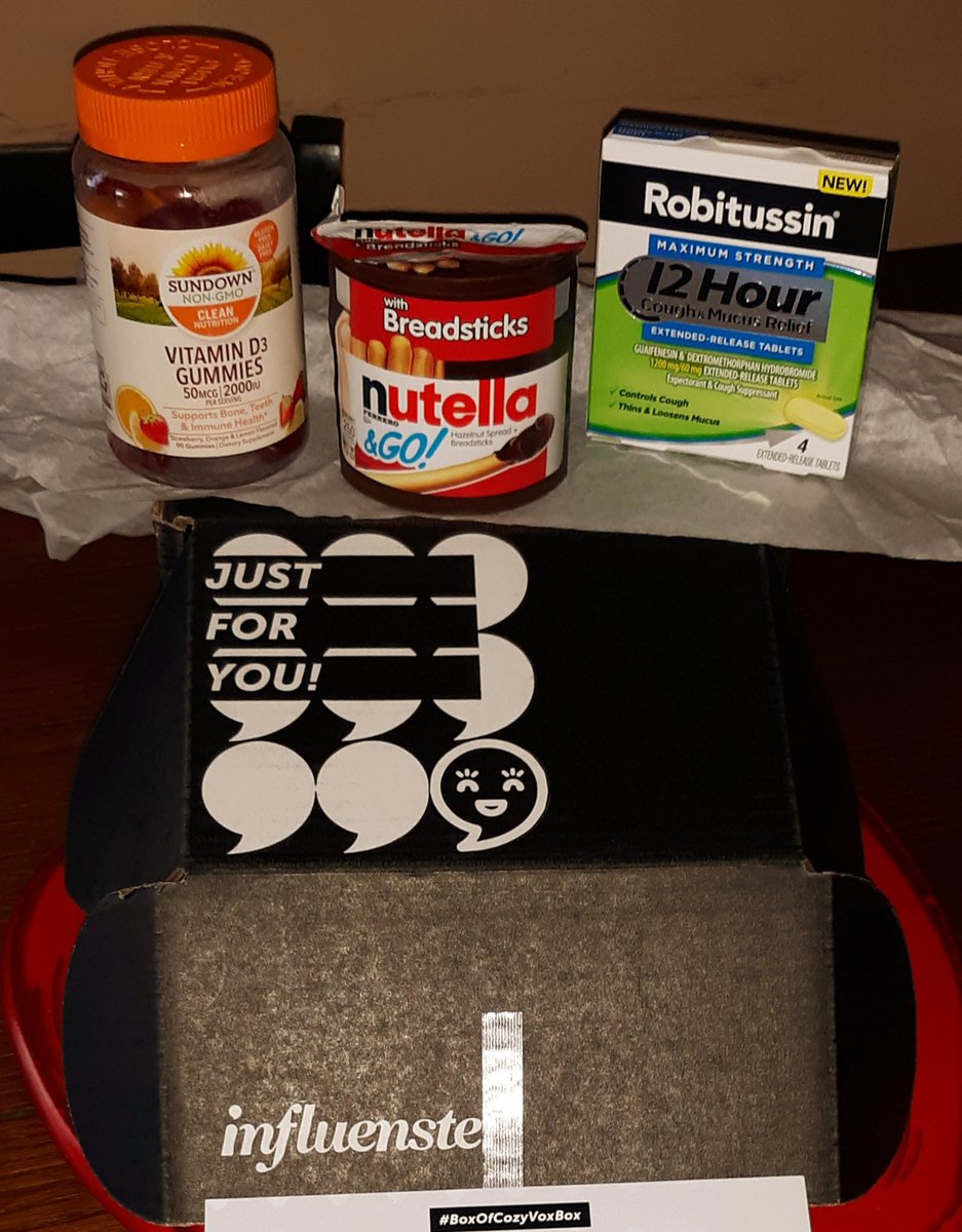 MrsTanyaKirk's tweet photo. My #BoxOfCozyVoxBox #PrepForFallVoxBox ΒΏ?
I've just received another @Influenster #VoxBox of complimentary samples from @Robitussin , @NutellaUSA & @SundownVitamins
#Influenster
#Robitussinbrand
#RobitussinShutsCoughDown
#Robitussin12HROfFreedom
#Nutella #SundownNutrition https://t.co/GNpdQtX9th