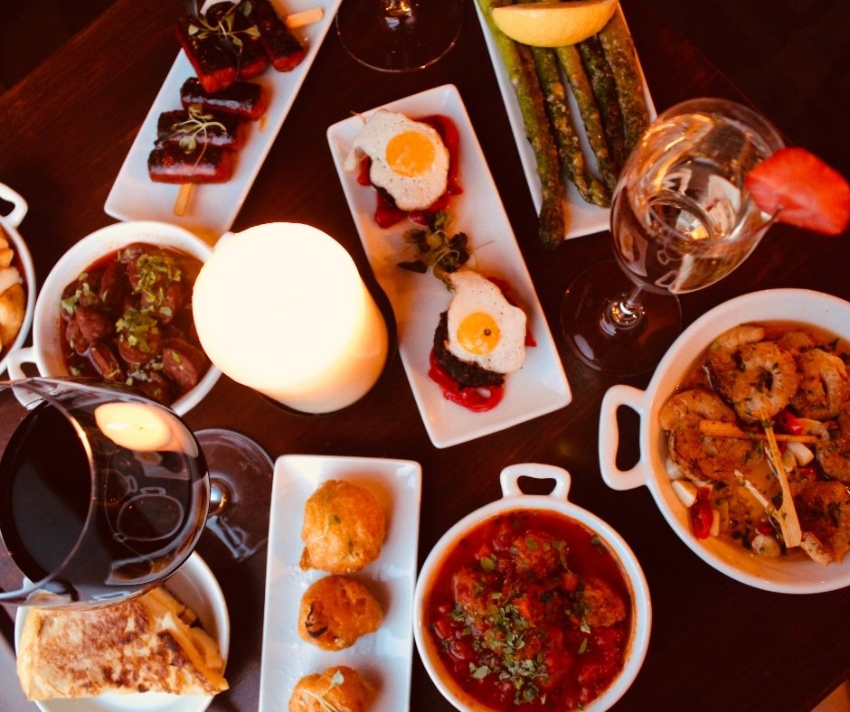PHIbericos's tweet photo. Fancy a night of tapas? 😍🥘🍷 Get your favourite dishes from the Take out menu and collect in The Port House Ibericos in #Dundrum Available Wednesday to Sunday from 4 till 9:30 pm! https://t.co/5zSRemMqPR

#dundrumshopping https://t.co/sWCWvc53fi