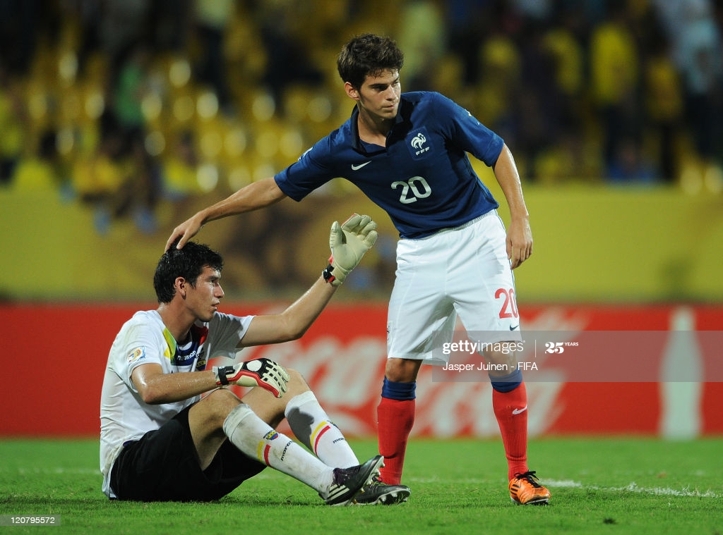 20. Enzo Reale, footballeur. Béziers (N2). 0 sélection.Considéré comme un grand talent du centre de formation lyonnais, il n’a jamais fait son trou au milieu. Après des expériences à Boulogne et Lorient, il s’est stabilisé au niveau inférieur (Duchère, Cholet, Béziers).