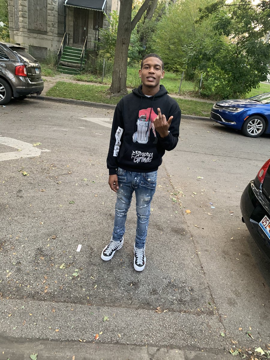 DiggyTha's tweet photo. Still on the same strip where my mana wiped my ass at 🖤💯 https://t.co/27ut1BiuMf