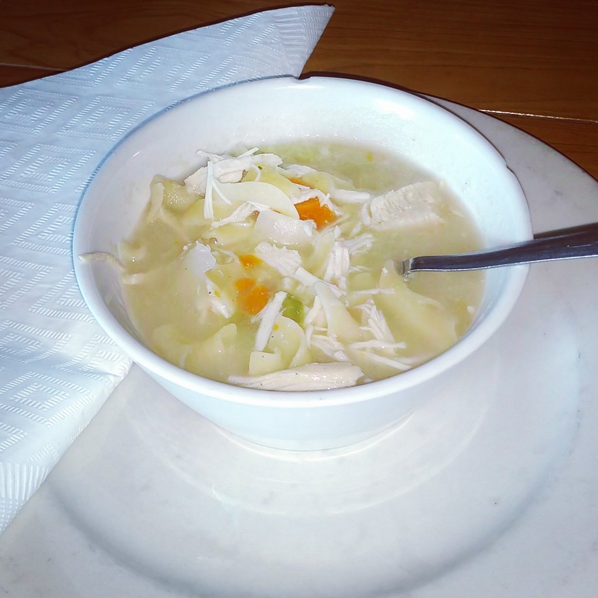 MooresStoreBWTX's tweet photo. Homemade Chicken Noodle Soup and a side salad for $8.99
#mooresstore #homemade #special https://t.co/06f9BsyrFC