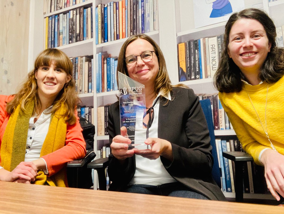 wvs001's tweet photo. EILMELDUNG: Der #BPUG-#Award in der Kategorie Projekte im öffentlichen Dienst geht an das Scrollytelling-Projekt Regina Stark des VSC-Teams für das Land Baden-Württemberg! Gratulation an das Team! #vscteam #happyprojects #starkregen
https://t.co/igWRTXCT0F https://t.co/VWOnHu8F0n