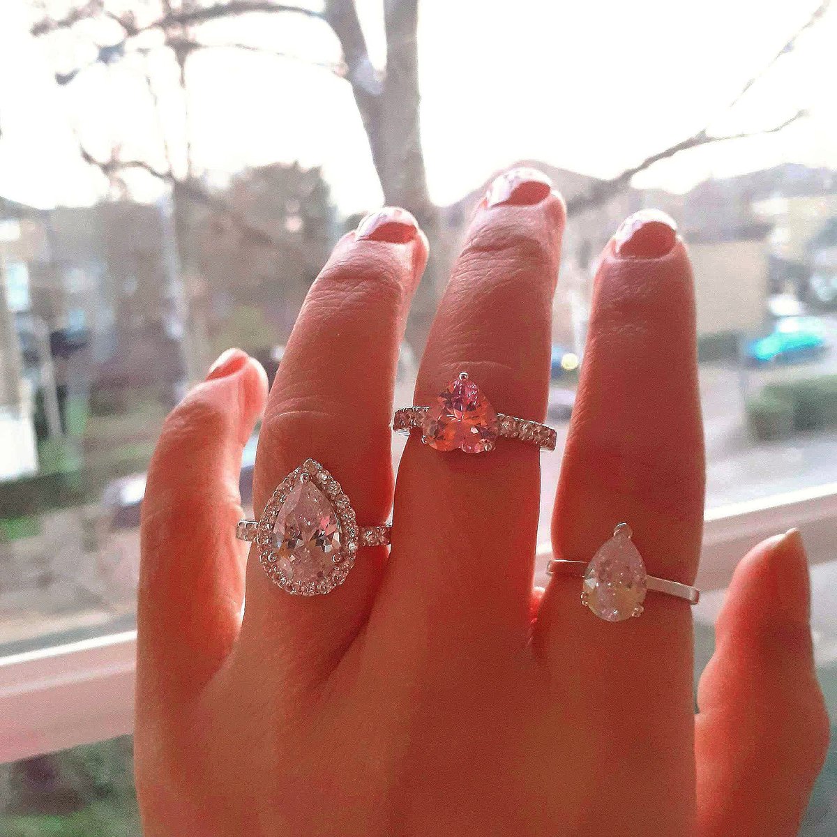sparklydolls's tweet image. Stunning #rings #ringsilver #giftforher 💍👸🦄 SparklyDolls.com 🌟

#giftideas #gifts #gifting #Christmasgifts #ChristmasGiftIdeas