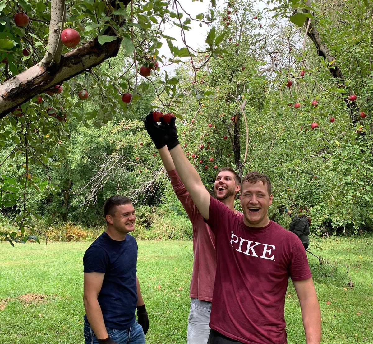 NWMSUPikes's tweet photo. Happy International Men’s Day to ALL of the men in our local and greater communities. A great way to support men and boy’s health is by donating to our Movember campaign linked in our bio! #growtosaveabro @Movember @PiKappaAlpha @nw_ifc https://t.co/2setyPlaGD