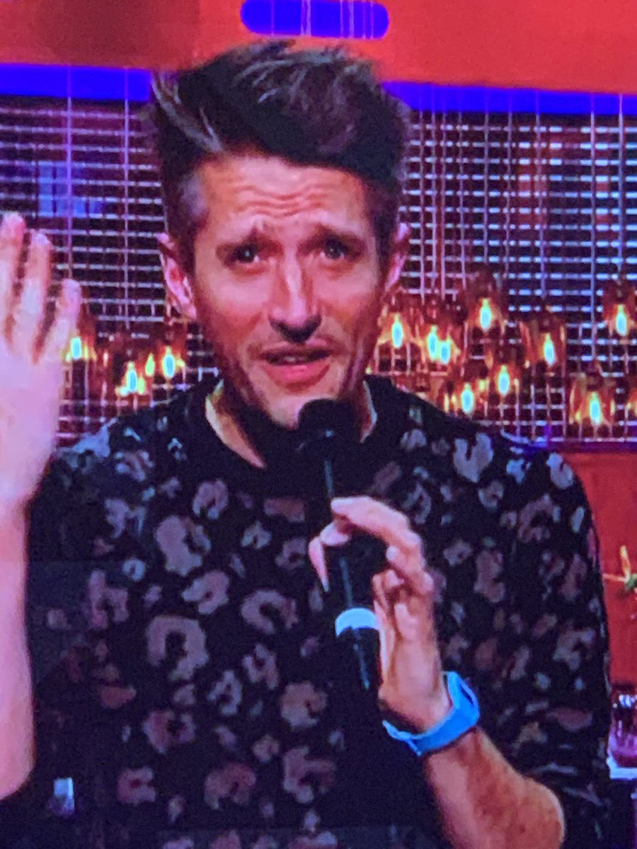 sandra smith tweet media