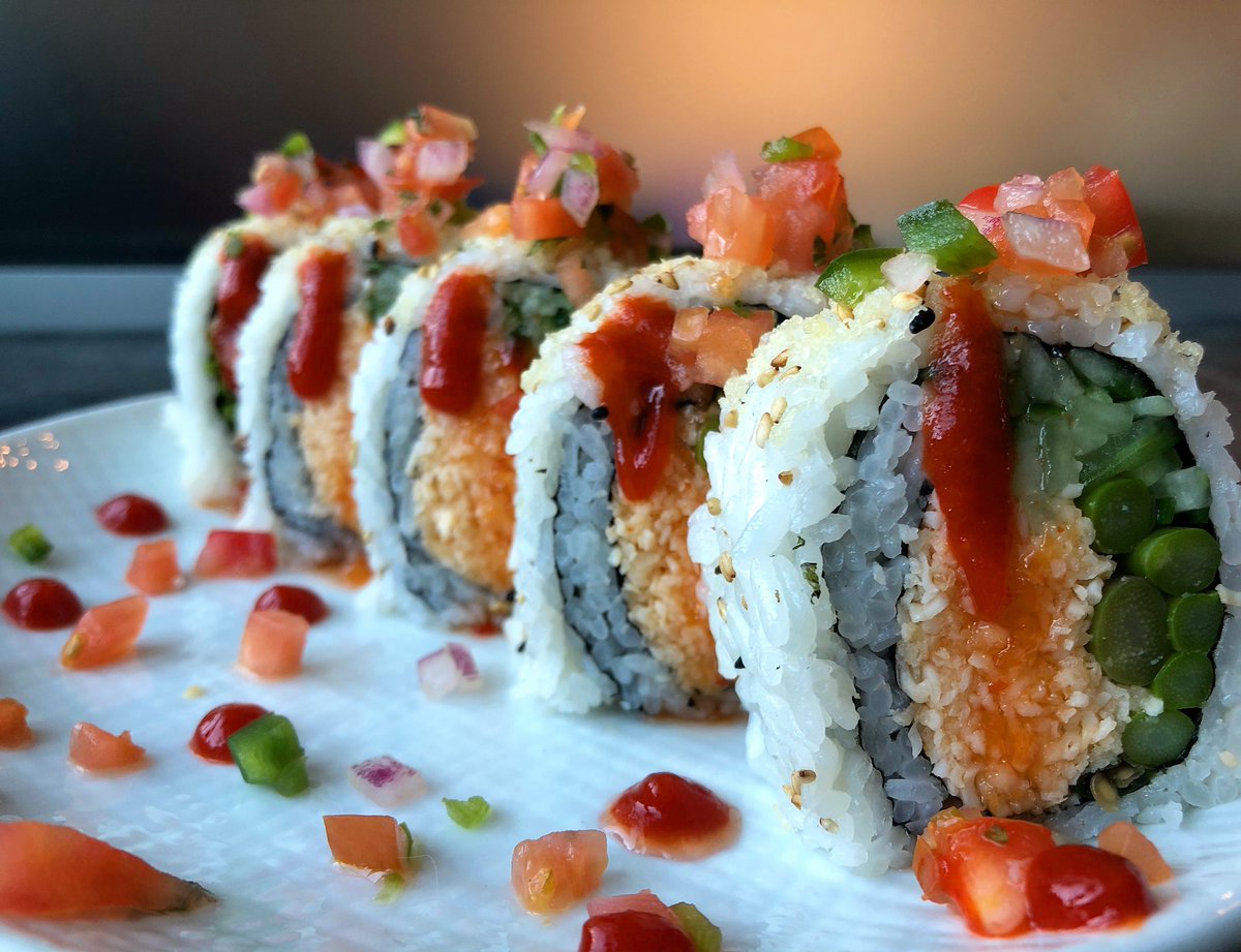 Thai Vengeance, with spicy kani kama, thai pepper relish, grilled asparagus, cucumber, sweet chili sriracha 🔥