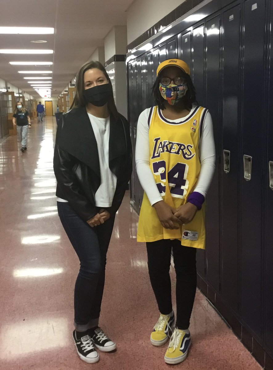 MrsCrouthamel's tweet photo. Throwback Thursday today for Spirit Week! @SGASD_MS https://t.co/DHHnwSjZs1