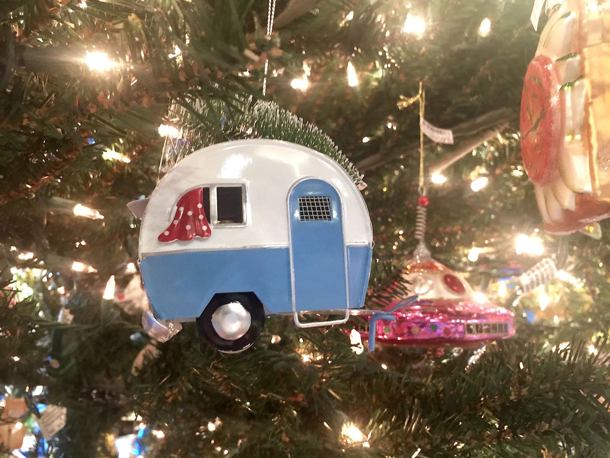 Fete-ish tweet media