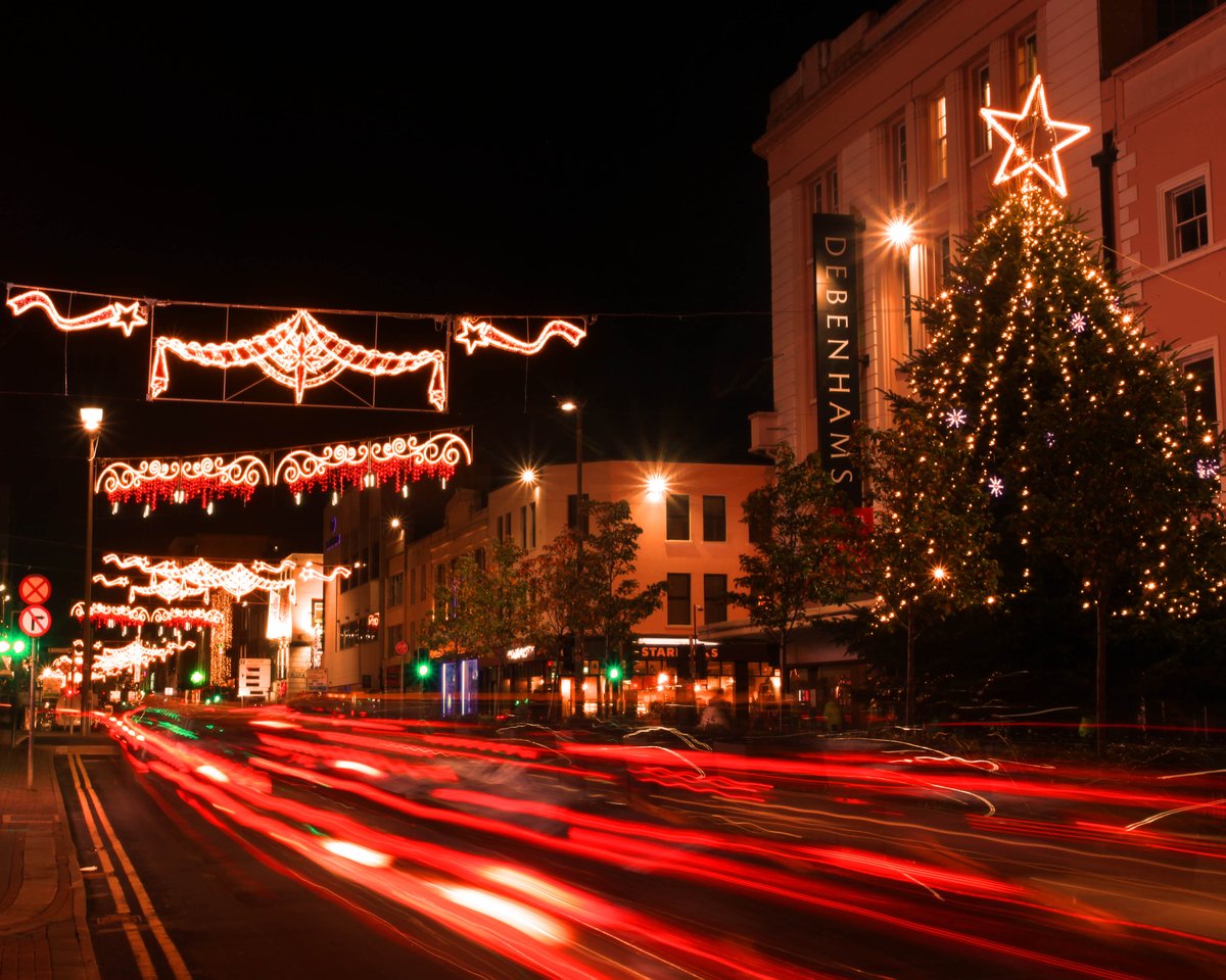 brendangleeso11's tweet photo. Xmas Lights in Limerick https://t.co/9rk2ijkhNX