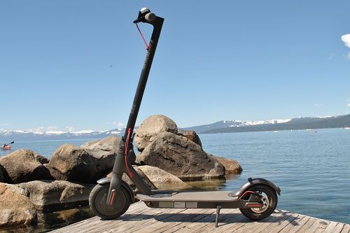 thedrawofficial's tweet photo. Which Electric Scooter are you choosing? The chaps over at Scooter Guide have looked at the King of them all... the Xiaomi Mi M365... which our prize designers have included in our current range of prize draws!

#scooterguide #electricscooter #thedraw

https://t.co/mLKvvXhHZN https://t.co/MC6YP5W1Gg