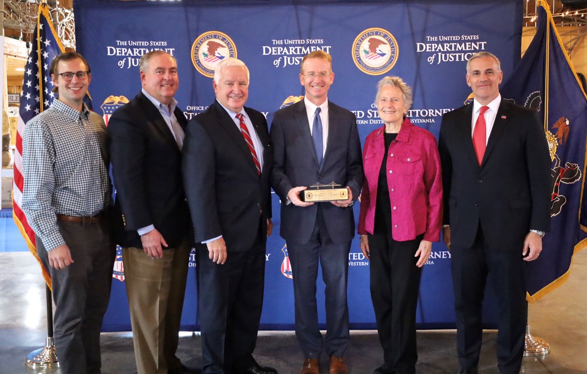 Honored to present the inaugural Dick Thornburgh Award at our 22nd Annual LEAD awards. General Thornburgh casts a long shadow, and his impact on the US Attorney’s Office, the Commonwealth of PA, <a href="/TheJusticeDept/">U.S. Department of Justice</a> and our great Republic has been profound. 
go.usa.gov/x7pAC